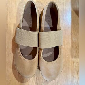 Camper Brown nubuck women's Mary Janes with EVA footbeds and rubber outsoles.